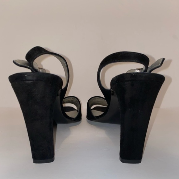 Vera Wang black suede heels - Picture 5 of 8